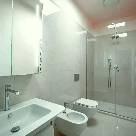 Magnifique 4 Bedrooms Musee Grevin Apartment Paris